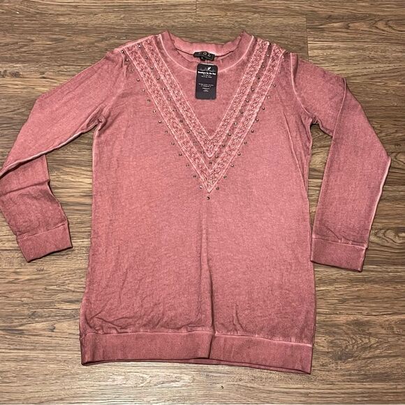 NWT Pol Long Sleeve Vintage Wash Sweater With Brass Rivet Detail Mauve Large - Picture 2 of 10